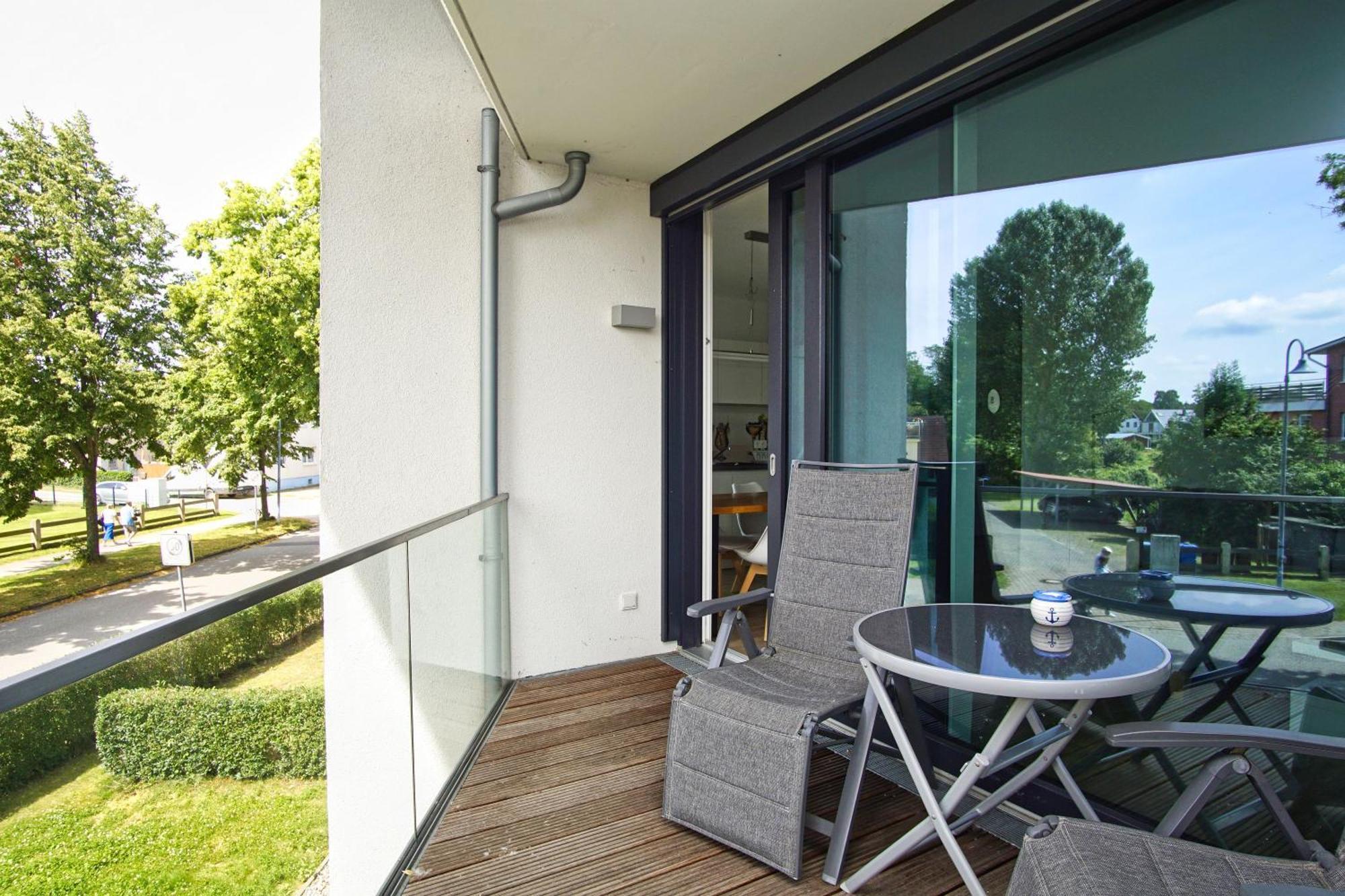 Haus Hafenkieker Fewo 08 - Balkon, Hafenblick Putbus Exteriör bild